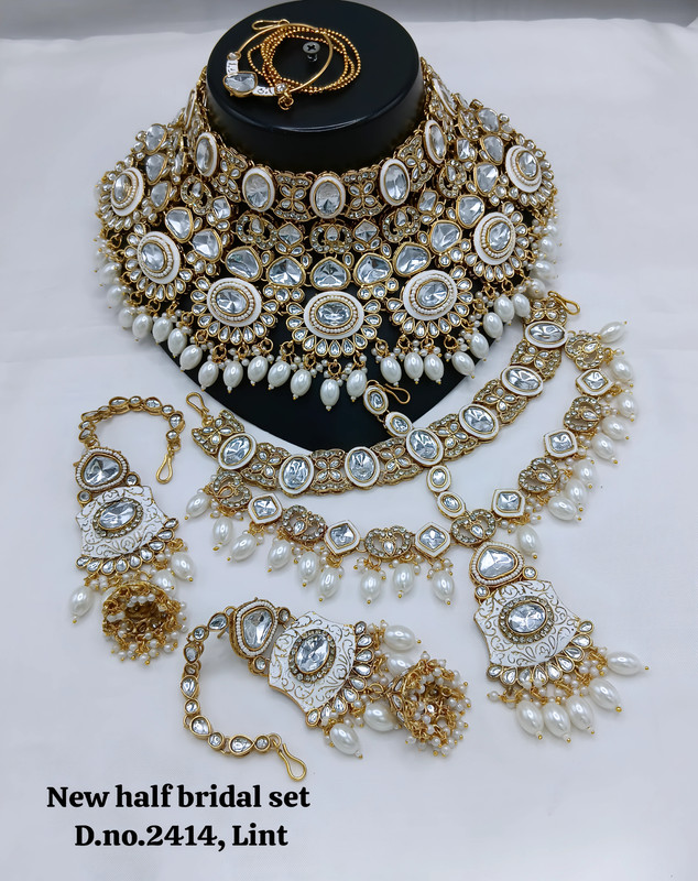 [BRIDAL 2414 WHITE] Regal Ethnic White Kundan Choker Necklace Earring Jewellery Set For Bride
