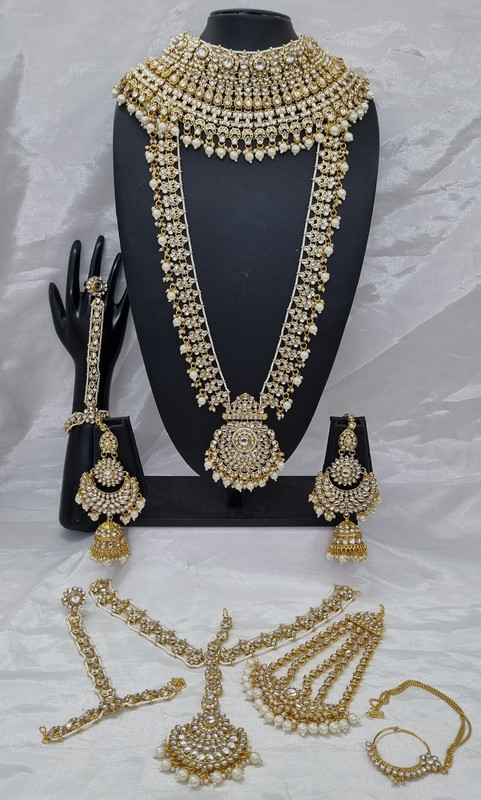 [BRIDAL COMBO 19 White] Alluring Contemporary White Kundan Choker Necklace Earring Jewellery Set For Bride