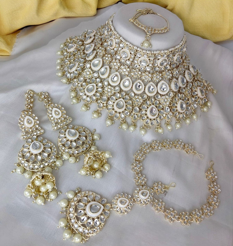 [Bridal Combo 42 white] Enchanting Modern White Kundan Choker Necklace Earring Jewellery Set For Bride
