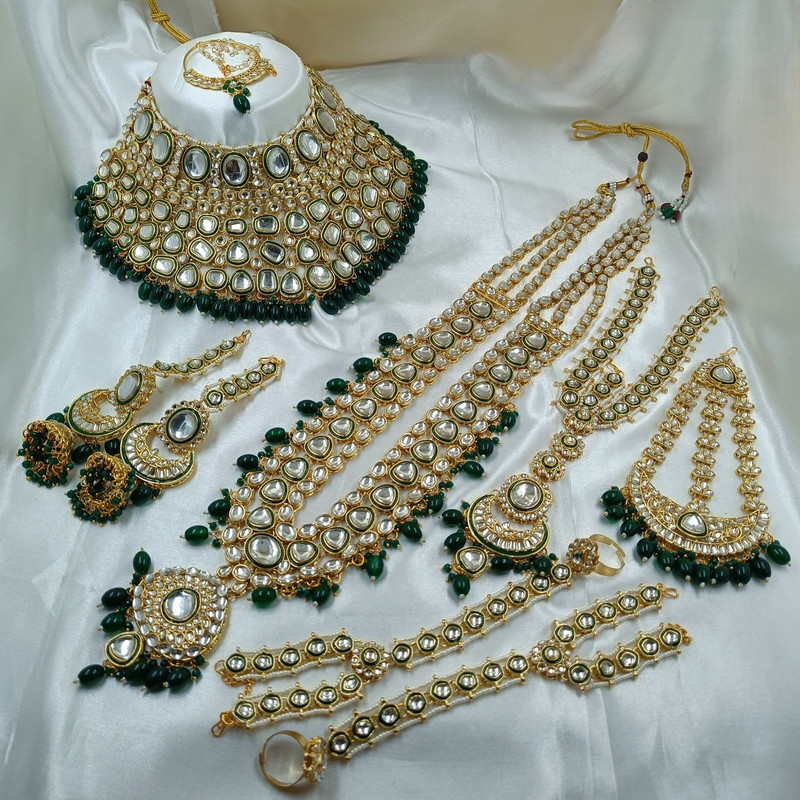 [BRIDAL COMBO 62 GREEN] Magnifique Statement Green Kundan Choker Necklace Earring Jewellery Set For Bride