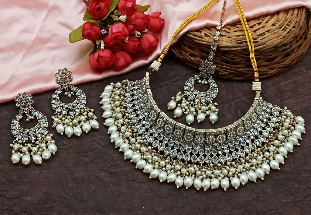 [DMT04 WHITE] Traditional Cocktail White Choker Kundan Necklace & Earrings Jewellery Set For Women