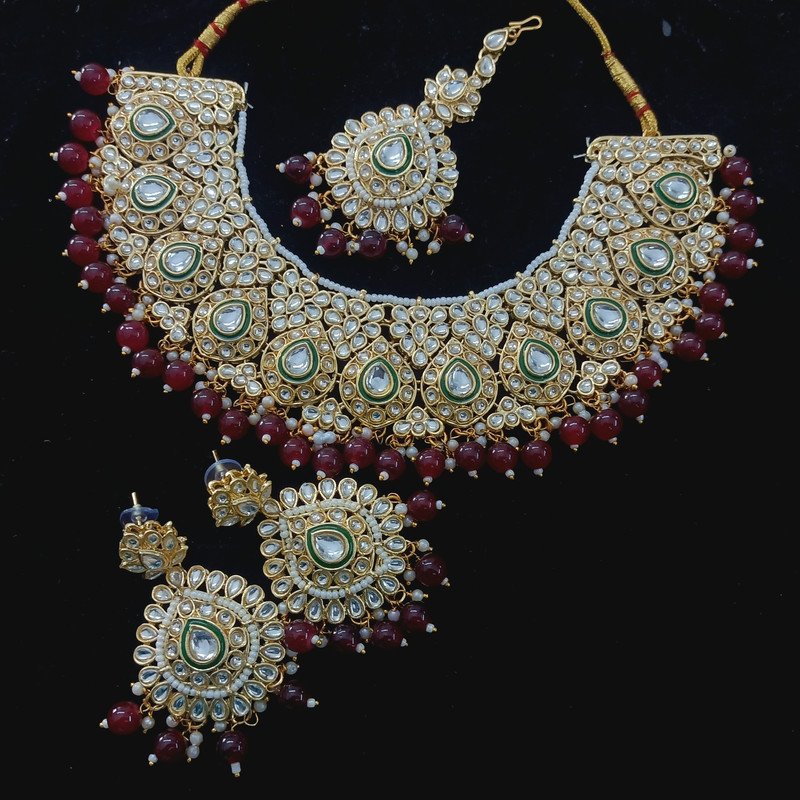 [DMT20 MAROON] Lustrous Cocktail Maroon Choker Kundan Necklace & Earrings Jewellery Set For Women