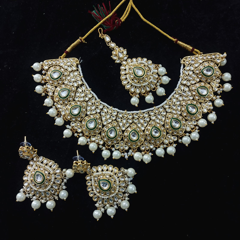 [DMT20 WHITE] Elegant Sangeet White Choker Kundan Necklace & Earrings Jewellery Set For Women
