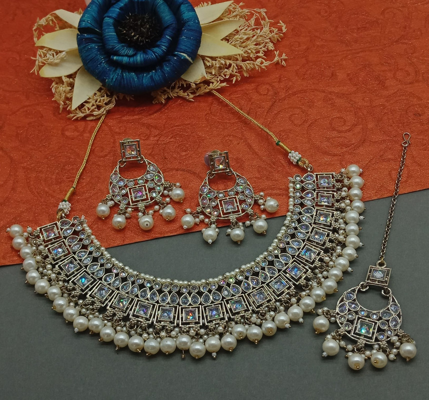 [DMT11 WHITE] Graceful Cocktail White Choker Mehndi Polish Kundan Necklace & Earrings Jewellery Set For Women