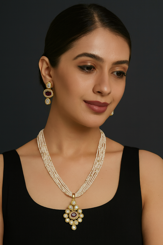 [K59 PURPLE] Glamorous Signature Sparkling Expression Kundan Pendant With Necklace Earring Set