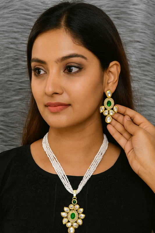 [K63 GREEN] Opulent Signature Sparkling Vibe Kundan Pendant Necklace Earring Set