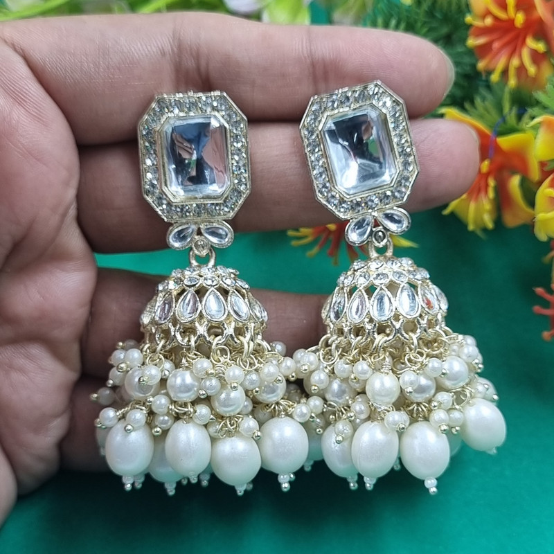 [ER213 WHITE 6] Lustrous Haldi White 6 Earrings Set