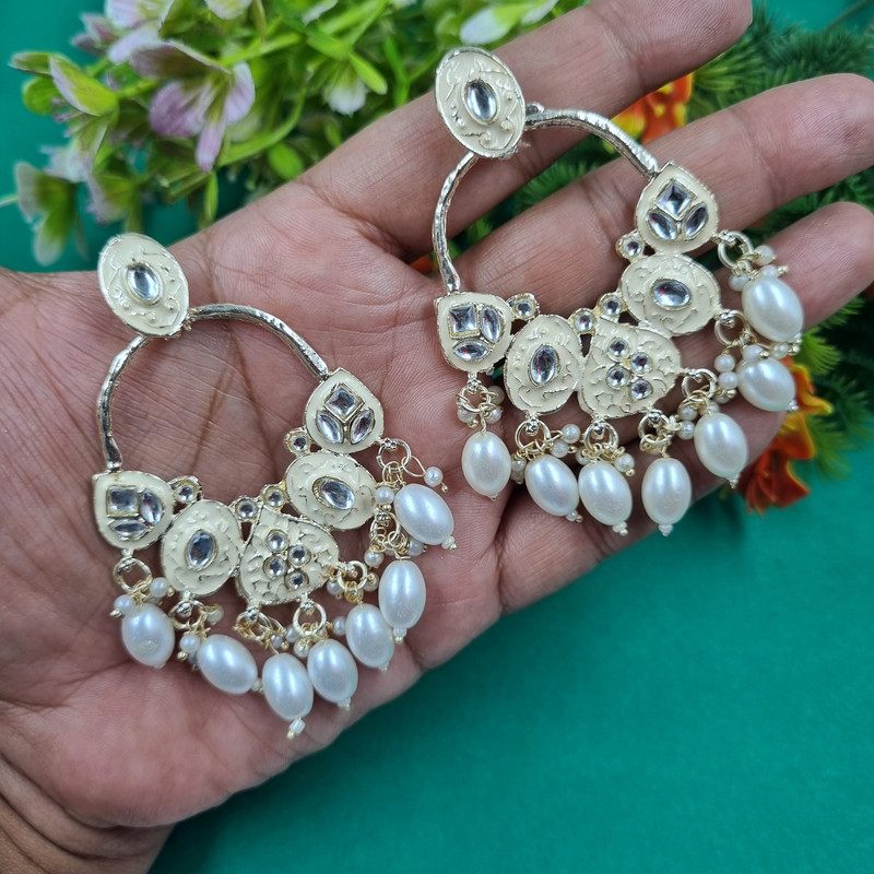 [ER224 WHITE 6] Luxury Reception White 6 Earrings Set