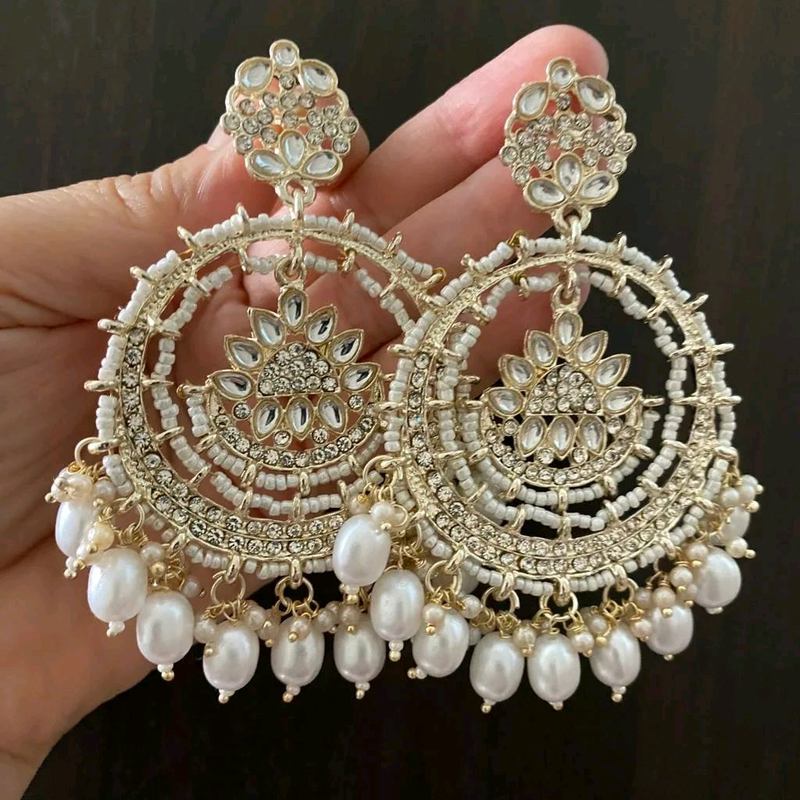 [ER49 WHITE] Premium Engagement White Earrings Set