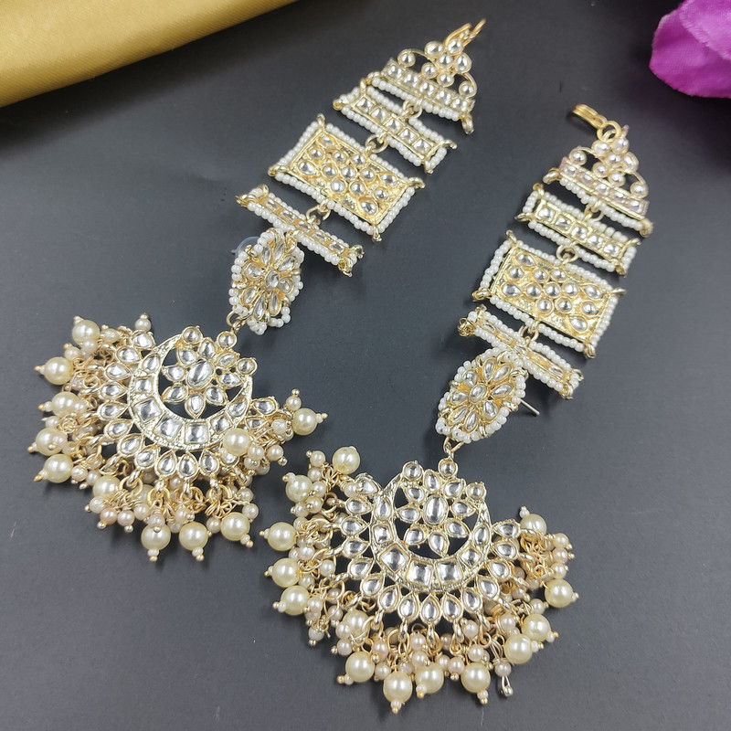 [ER16 WHITE] Traditional Mehendi White Earrings Set