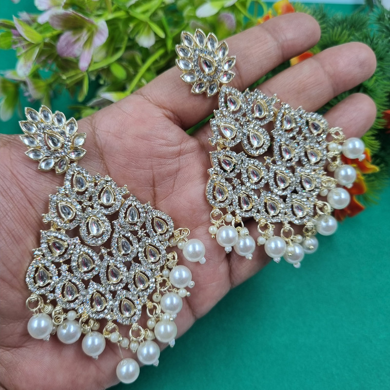 [ER200 WHITE 3] Majestic Mehendi White 3 Earrings Set