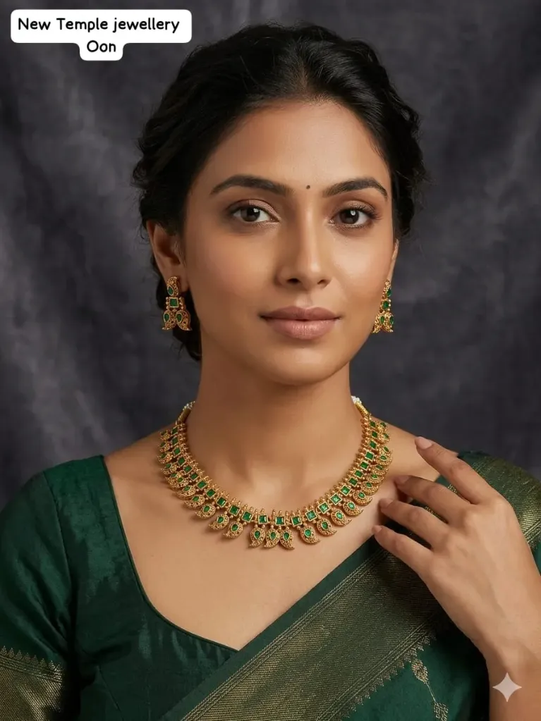 [SUNS076 GREEN] Glamorous Prime Copper Temple Jewellery Set