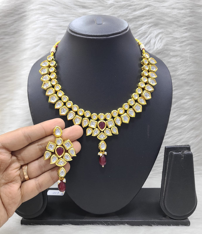 [K22 MAROON] Chic Stylish K22 Maroon Dabbi Kundan With Back Meena Necklace Earring Jewellery Set