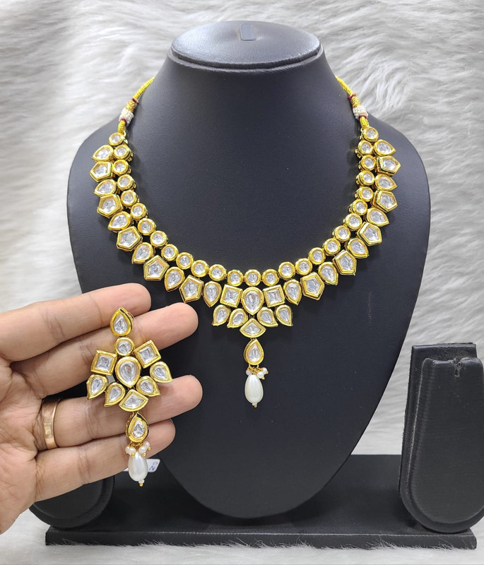 [K22 WHITE] Magnifique Stylish K22 White Dabbi Kundan With Back Meena Necklace Earring Jewellery Set
