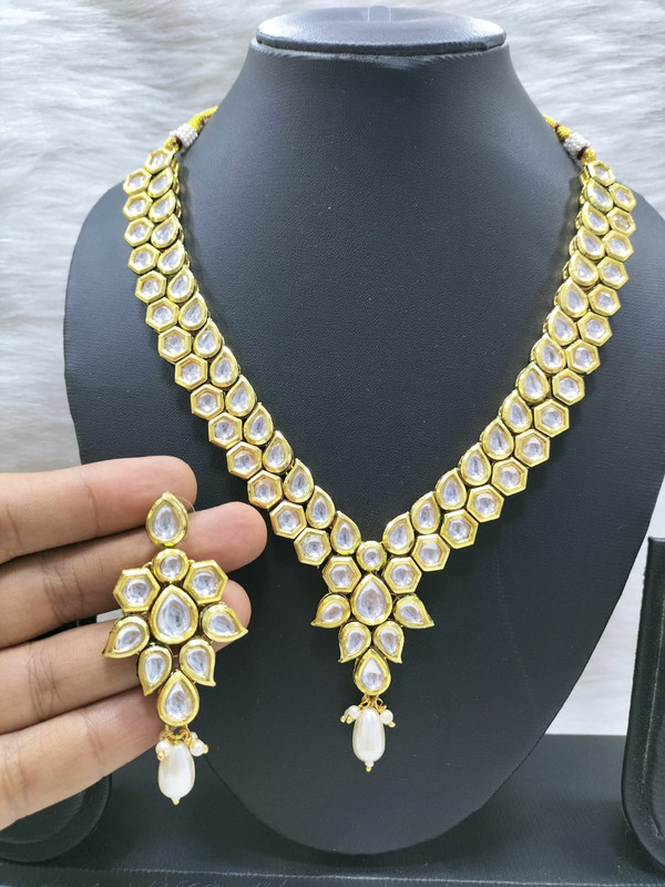 [K29 WHITE] Mesmerizing Stylish K29 White Dabbi Kundan With Back Meena Necklace Earring Jewellery Set