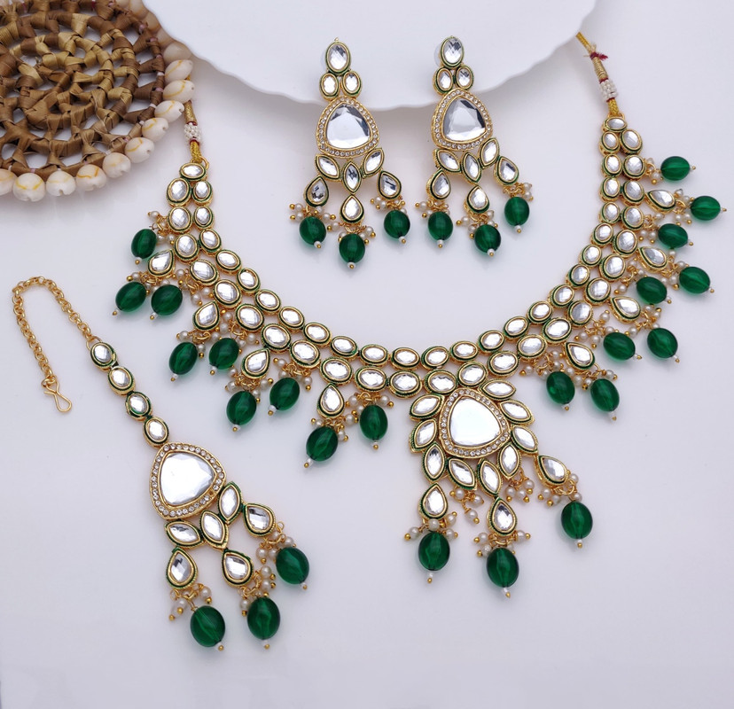 [AIMS005 GREEN] Enchanting Wedding Green Kundan Pendant Necklace & Earrings Jewellery Set For Women