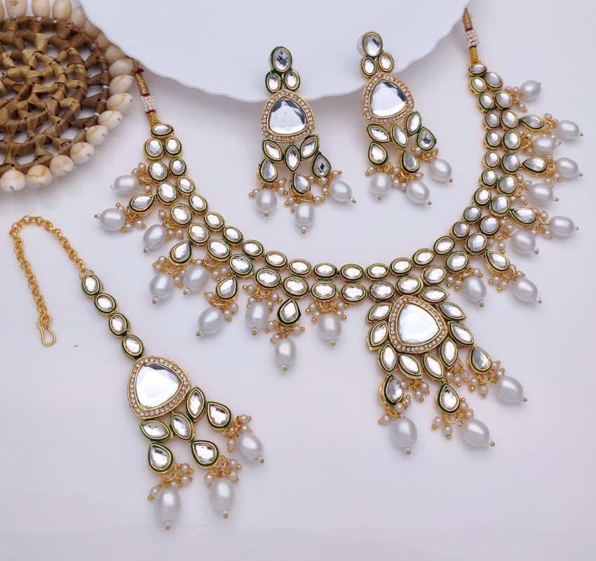 [AIMS005 WHITE] Ethereal Wedding White Kundan Pendant Necklace & Earrings Jewellery Set For Women