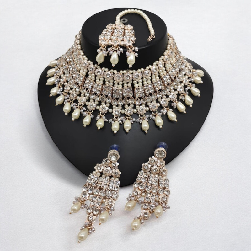 [SUNS0004 WHITE] Enchanting Glam Suns0004 White Kundan Choker Necklace Earring Jewellery Set For Marriage