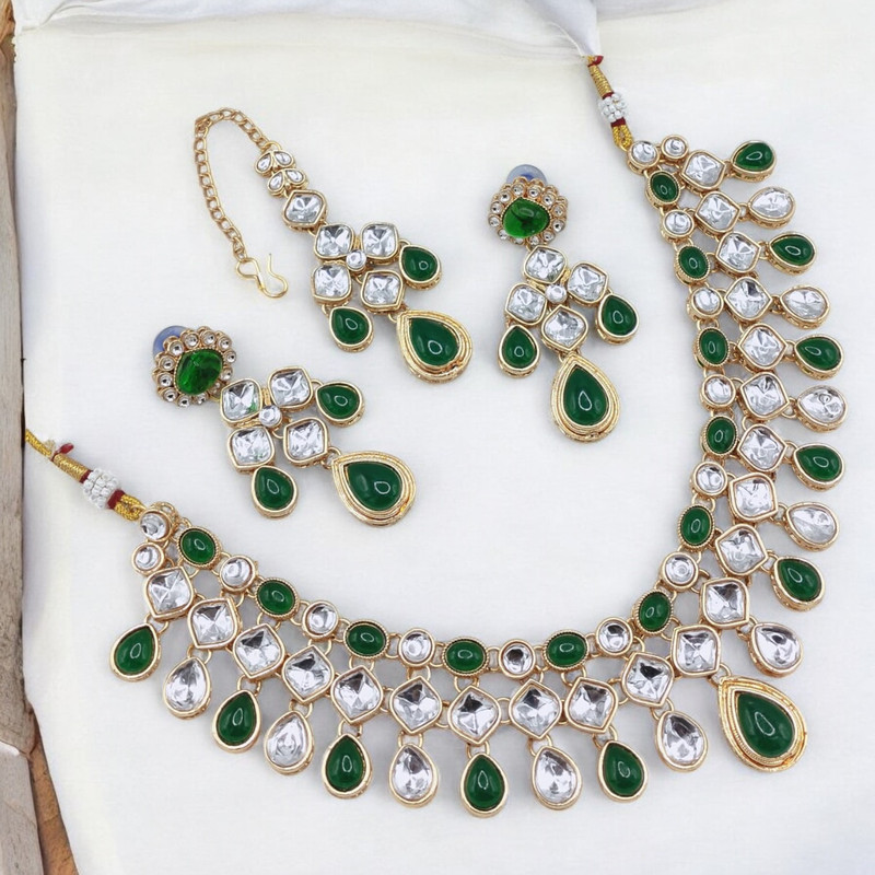 [SUNS0007 GREEN] Ethereal Glam Suns0007 Green Kundan Choker Necklace Earring Jewellery Set For Marriage