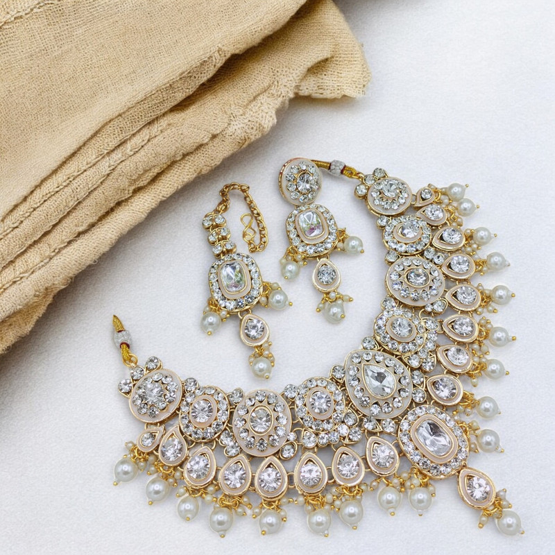 [SUNS0008 WHITE] Elegant Luxe Suns0008 White Kundan Choker Necklace Earring Jewellery Set For Marriage