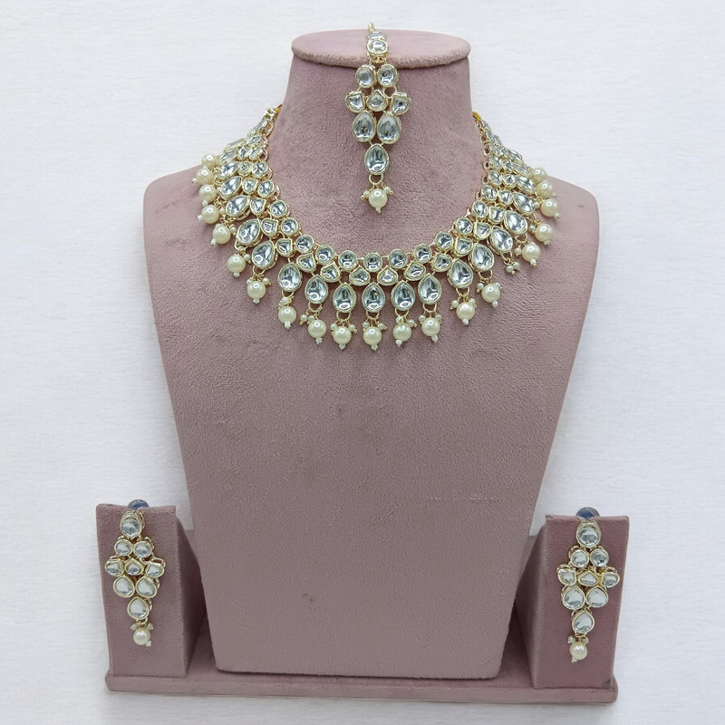 [SUNS0009 WHITE] Magnifique Luxe Suns0009 White Kundan Choker Necklace Earring Jewellery Set For Marriage