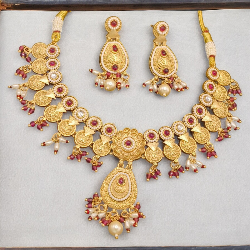 [SUNS0016 RED] Exclusive Luxe Suns0016 Red Copper Necklace & Earrings Jewellery Set For Women