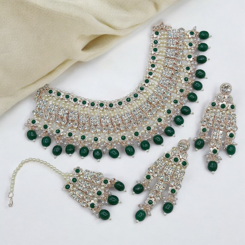 [SUNS0037 GREEN] Enchanting Elite Suns0037 Green Kundan Choker Necklace Earring Jewellery Set For Marriage