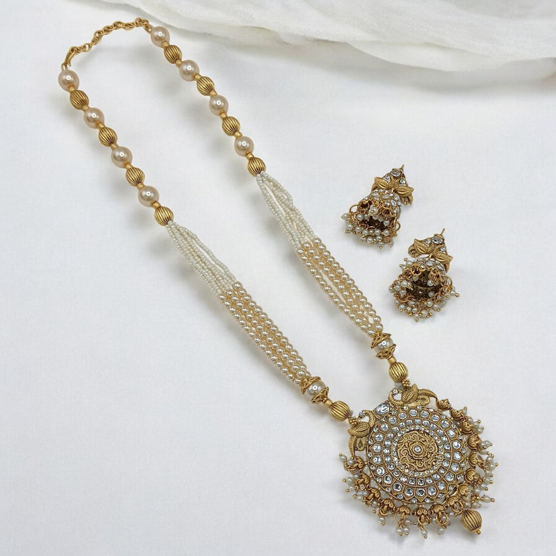 [SUNS0044 WHITE] Regal Supreme Suns0044 White Copper Necklace & Earrings Jewellery Set For Women