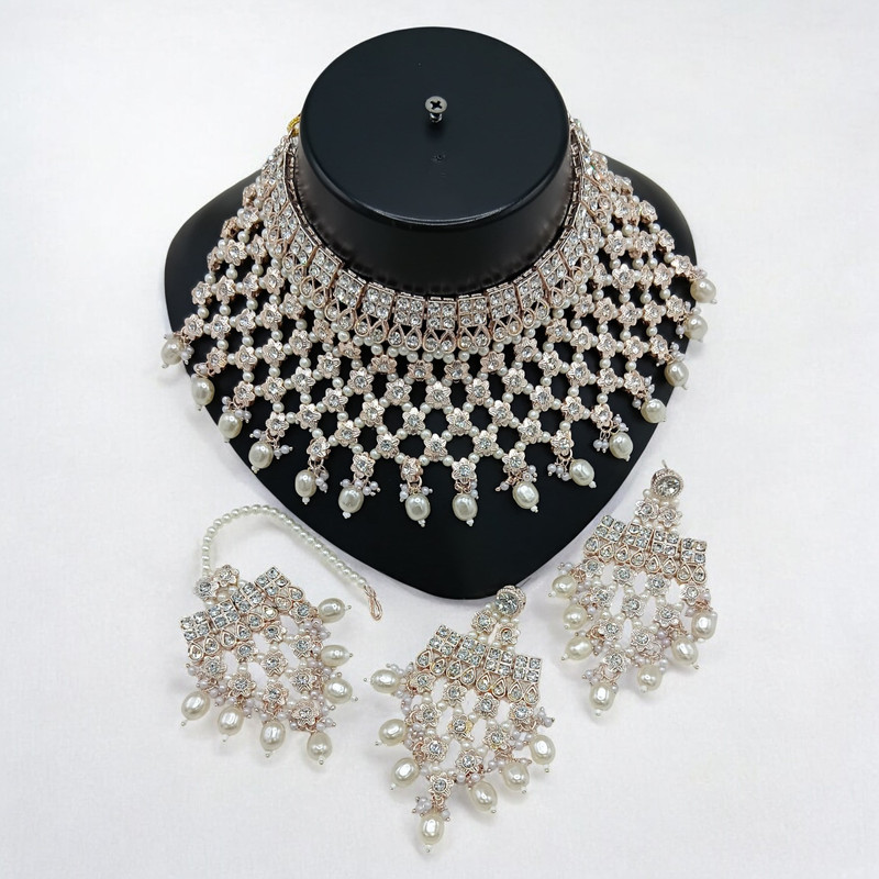 [SUNS0046 WHITE] Radiant Supreme Suns0046 White Kundan Choker Necklace Earring Jewellery Set For Marriage