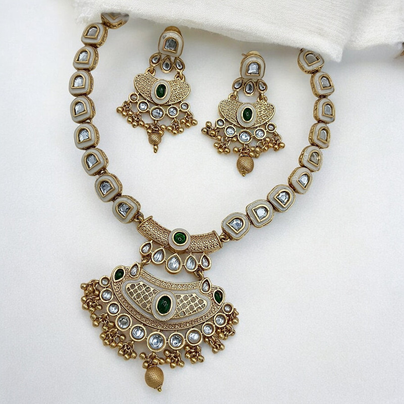 SUNS0048 GREEN Copper Necklace & Earrings Jewellery set for Women