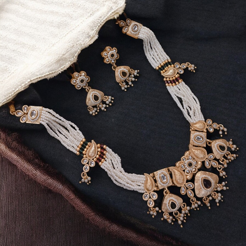 SUNS0051 MAROON Copper Necklace & Earrings Jewellery set for Women