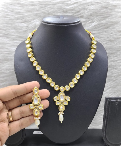 [K11 WHITE] K11 WHITE Dabbi Kundan With Back Meena Necklace Earring Jewellery set