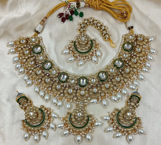 [AIMS006 WHITE] AIMS006 WHITE Premium quality Kundan Pendant Necklace & Earrings Jewellery set for Women